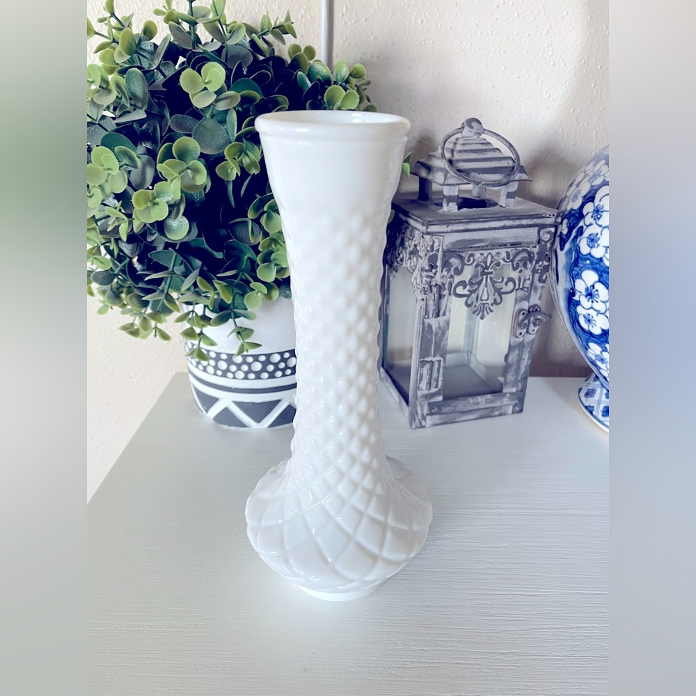 Vintage White Milk Glass Bud Vase Glass Quilted Diamond Flared Bottom 9”
